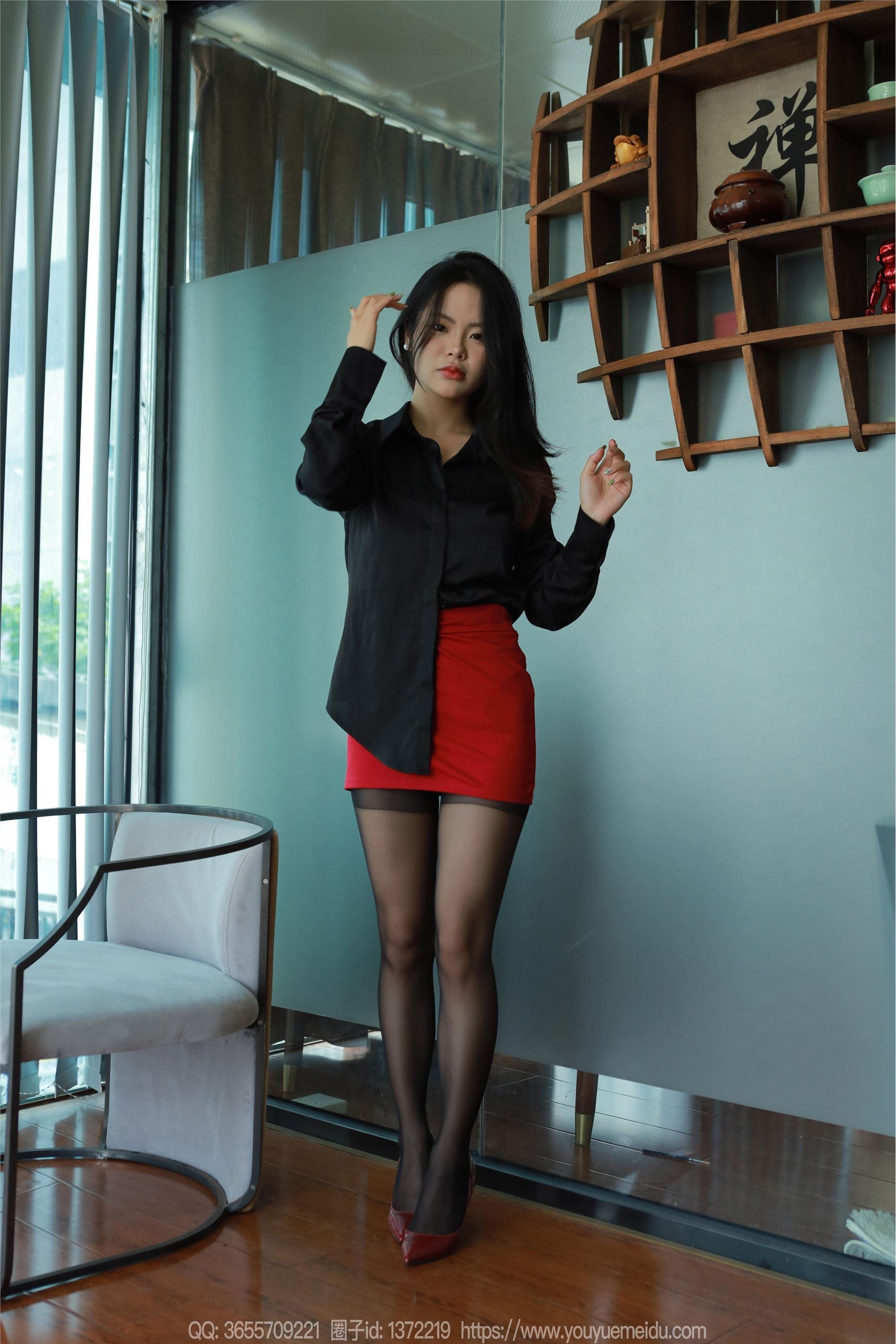 IESS异思趣向  2024.10.13 丝享家 1870 兔兔《黑丝红裙（下）》